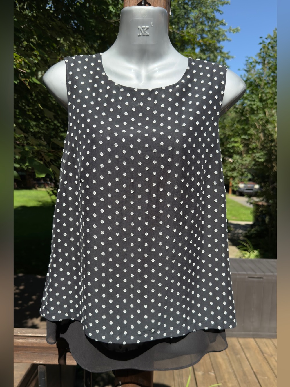 β’Rose + Olive Black White Polka Dot Layered Sleeveless Blouse Size M Chiffon Hem - Picture 4 of 12